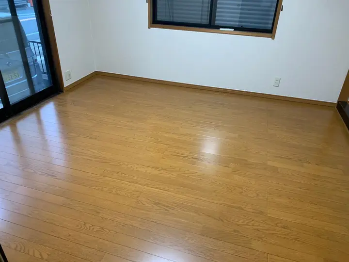 フロア材を張った居室