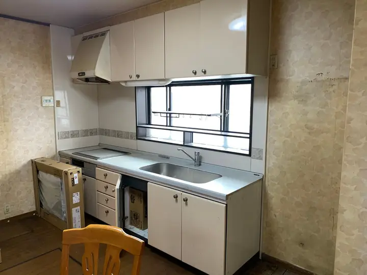 施工前のキッチン